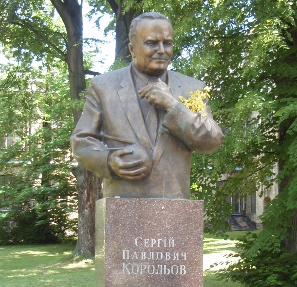 Sergej Koroljow Denkmal in Kiew